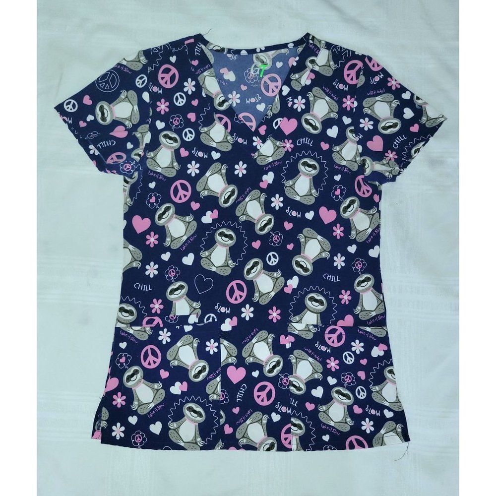 GT Performance Scrub Top in Navy Blue & Pink Xsmal